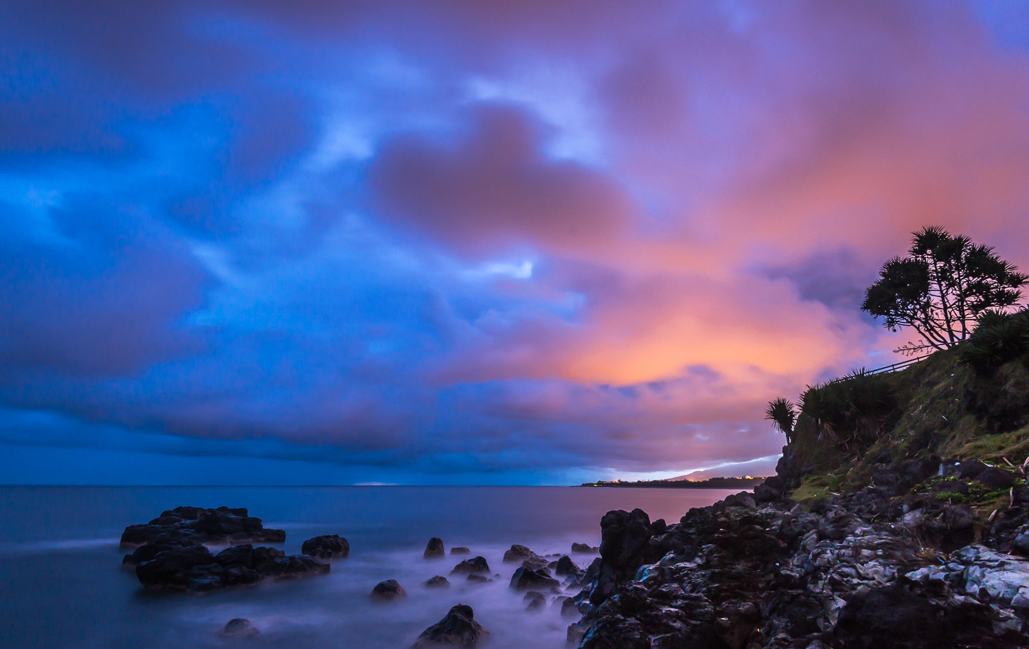 le phare de Sainte Suzanne en infrarouge nocturne