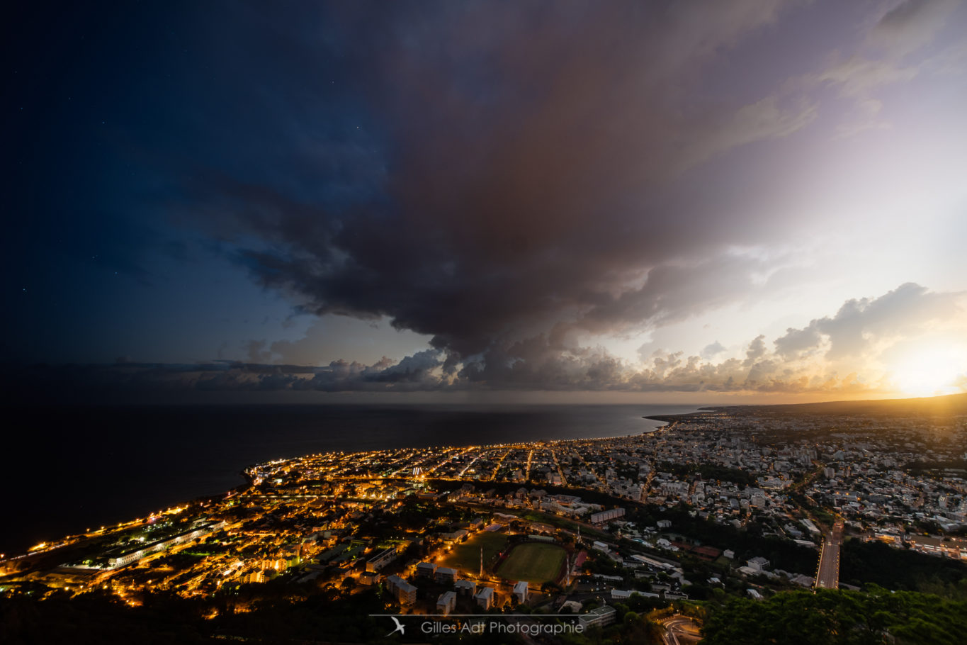 Day to night à Saint Denis