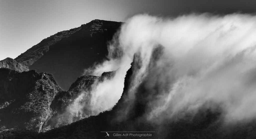 Salazie sous les nuages